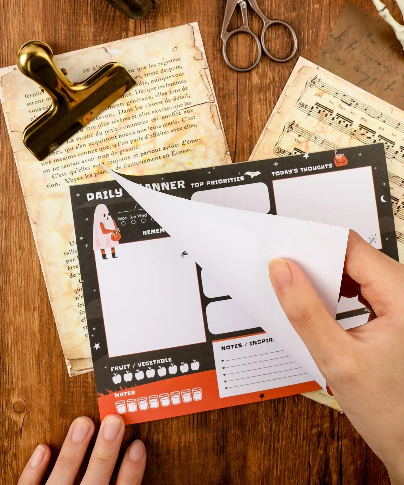 30 sheets Halloween Exclusive Daily Planner - Image 3